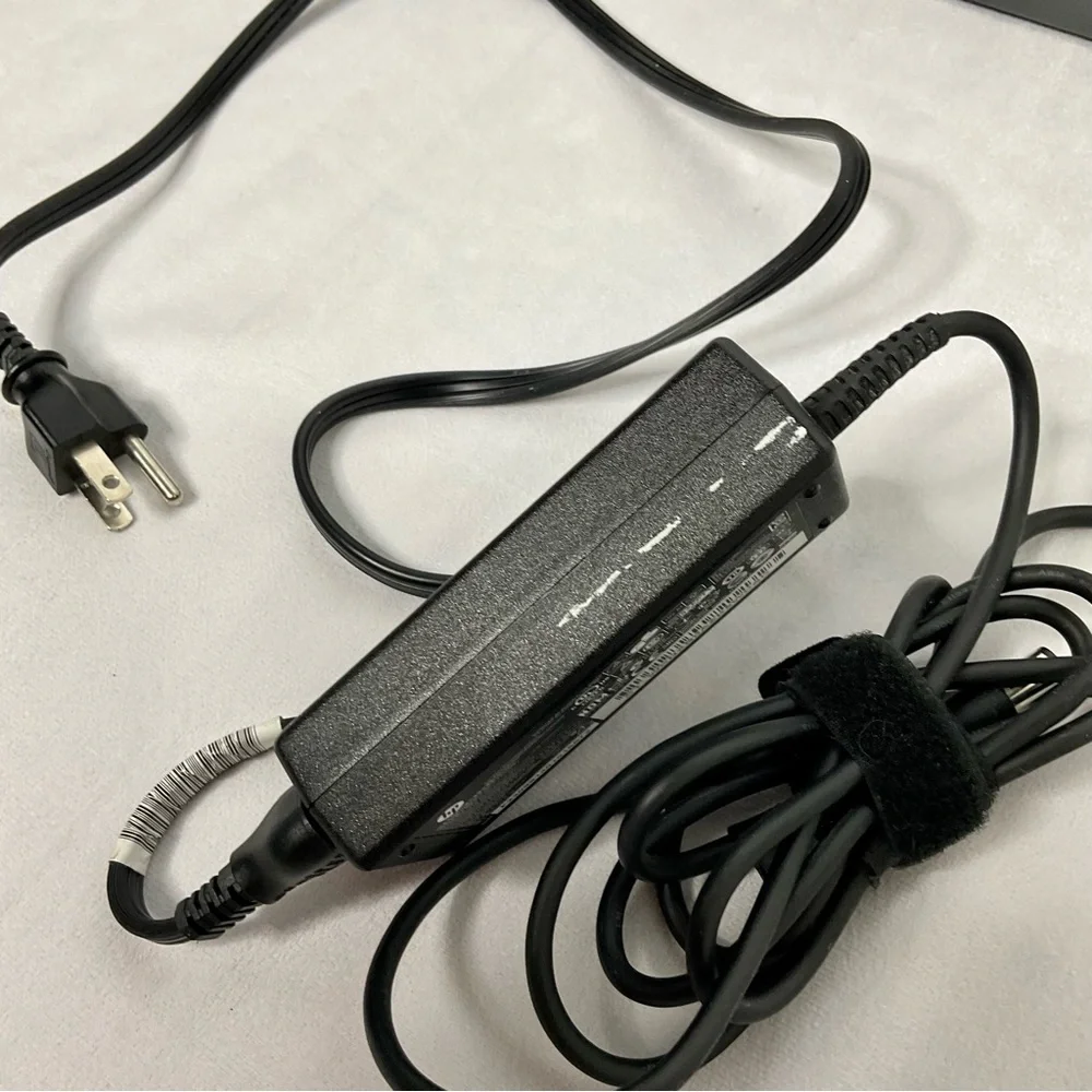 HP 2013 UltraSlim Docking Station